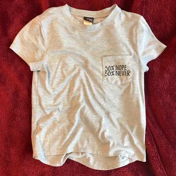 Modern Lux Gray Graphic Pocket Tee - Size: XS - Picture 2 of 4